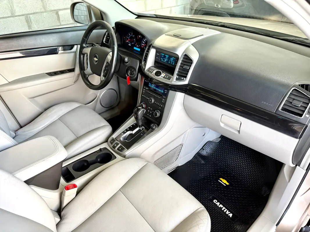 Mira esta publicación de Chevrolet Captiva 2012 en Motordil