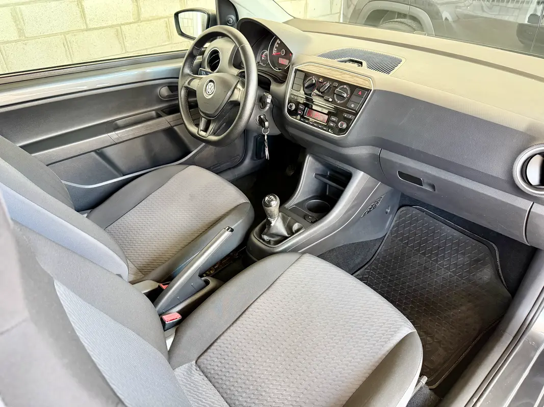 Mira esta publicación de Volkswagen UP 2018 en Motordil