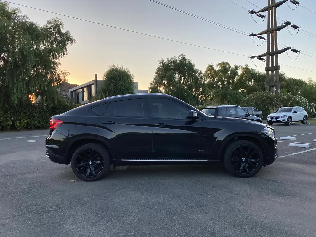 Mira esta publicación de BMW X6 2018 en Motordil