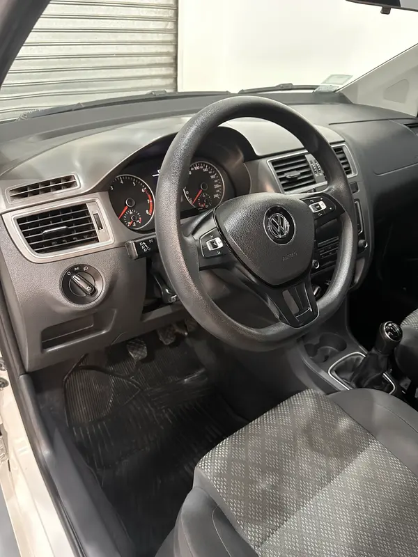 Mira esta publicación de Volkswagen FOX 2017 en Motordil