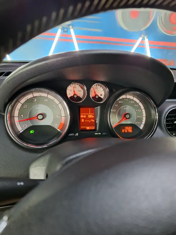 Mira esta publicación de Peugeot 308 2017 en Motordil