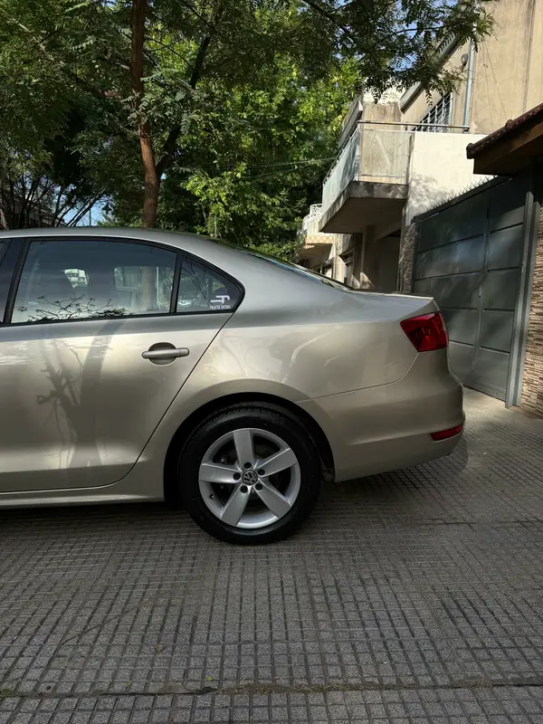 Mira esta publicación de Volkswagen Vento 2013 en Motordil