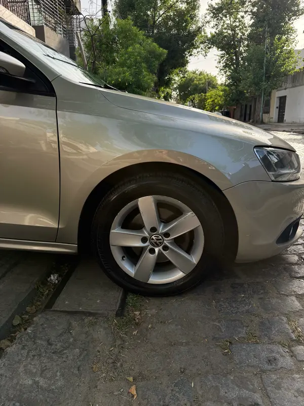 Mira esta publicación de Volkswagen Vento 2013 en Motordil