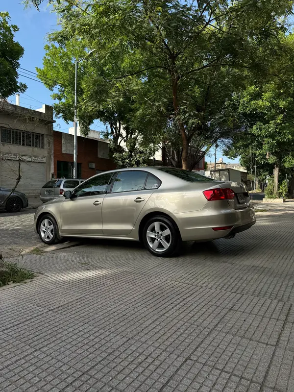 Mira esta publicación de Volkswagen Vento 2013 en Motordil
