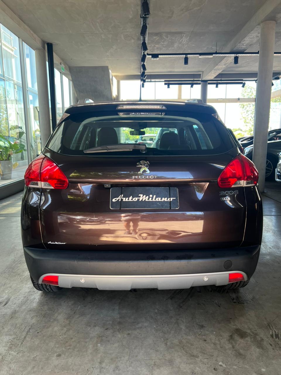 Mira esta publicación de Peugeot 2008 2018 en Motordil