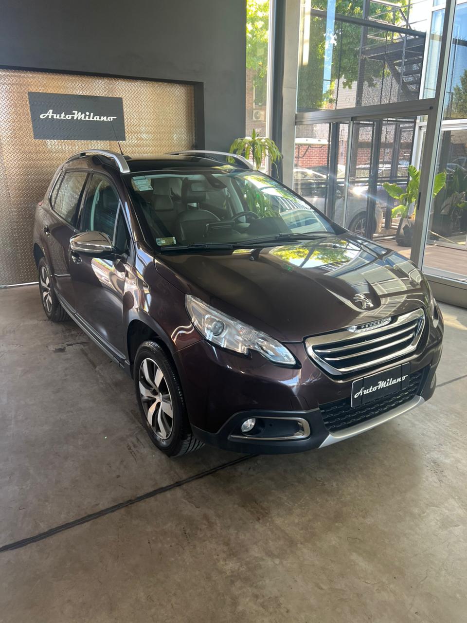 Mira esta publicación de Peugeot 2008 2018 en Motordil