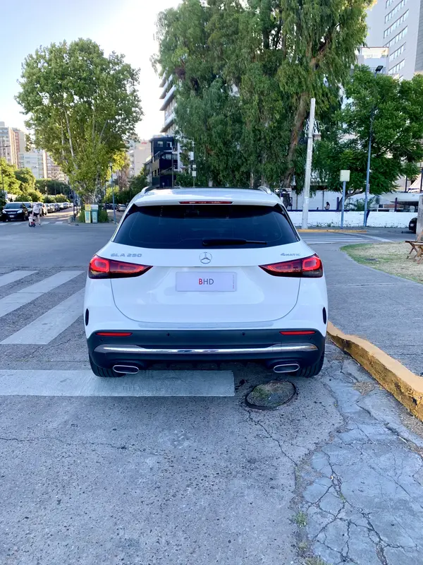 Mira esta publicación de Mercedes Benz GLA 2021 en Motordil