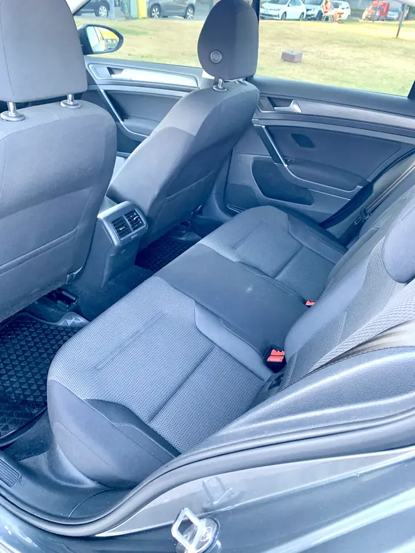 Mira esta publicación de Volkswagen Golf 2018 en Motordil