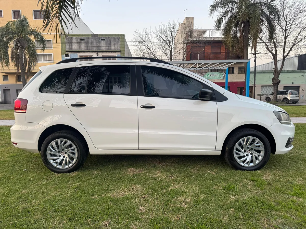 Mira esta publicación de Volkswagen Suran 2018 en Motordil