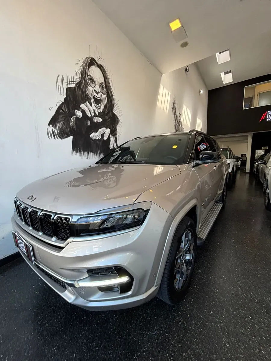 Mira esta publicación de Jeep Commander 2022 en Motordil