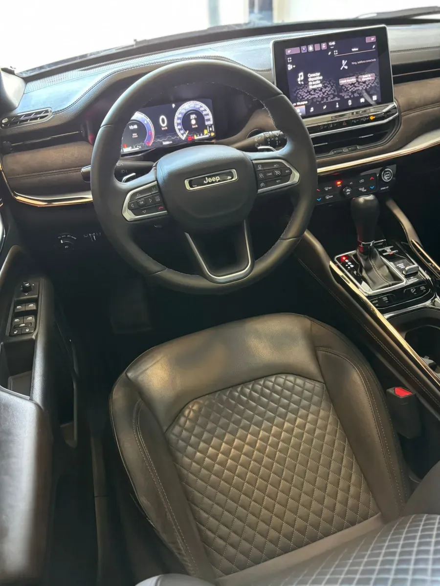 Mira esta publicación de Jeep Commander 2022 en Motordil