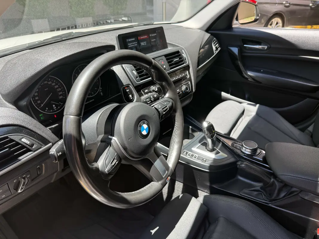 Mira esta publicación de BMW Serie 1 2018 en Motordil