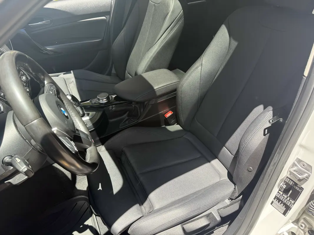 Mira esta publicación de BMW Serie 1 2018 en Motordil