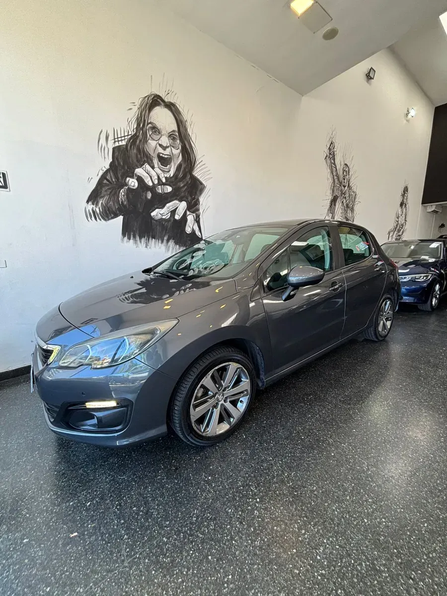 Mirá esta publicación de Peugeot 308