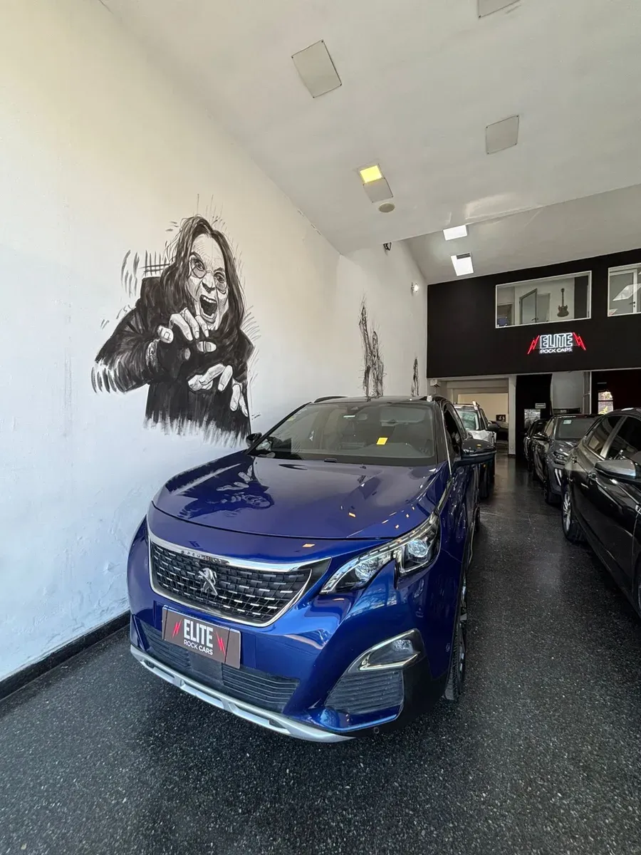 Mira esta publicación de Peugeot 3008 2018 en Motordil