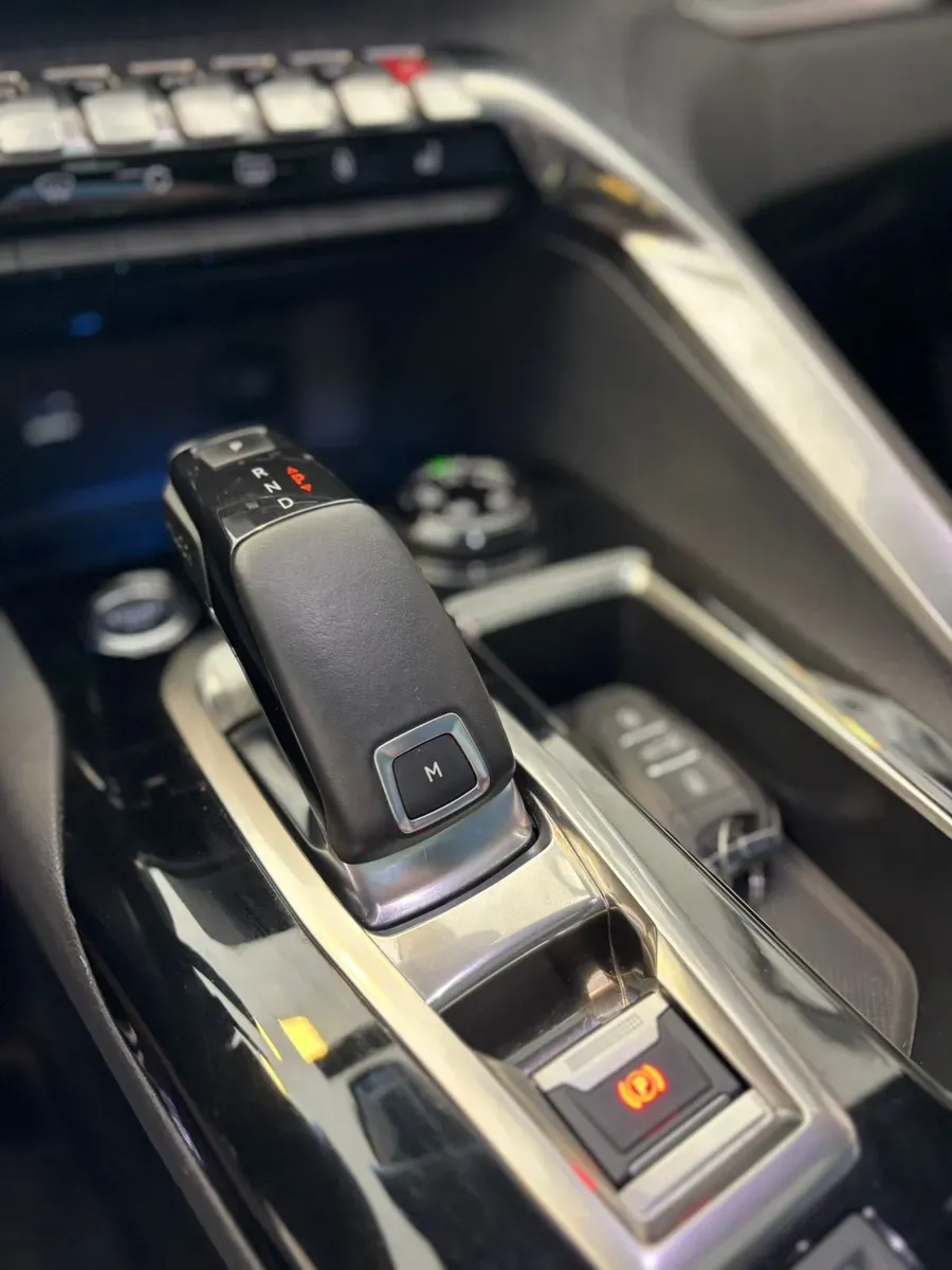 Mira esta publicación de Peugeot 3008 2018 en Motordil