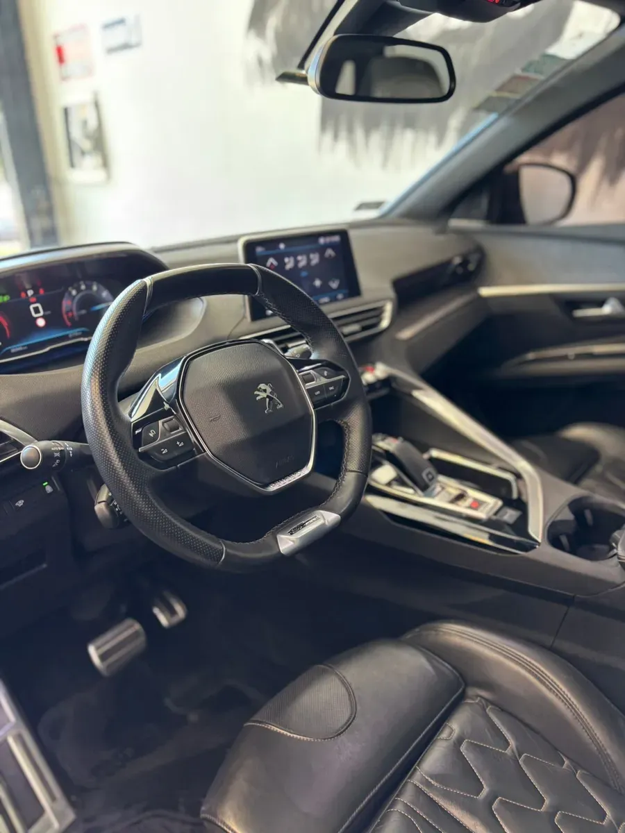 Mira esta publicación de Peugeot 3008 2018 en Motordil