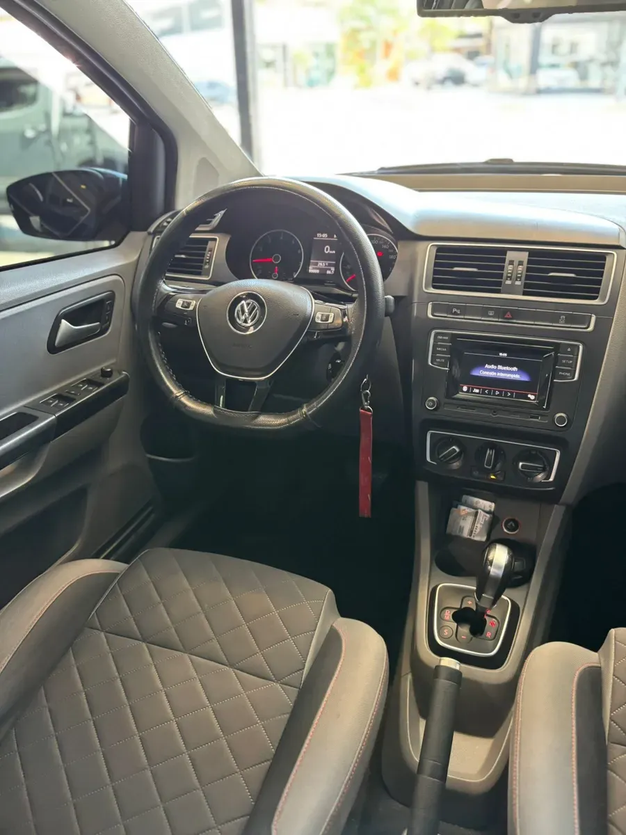 Mira esta publicación de Volkswagen Suran 2016 en Motordil