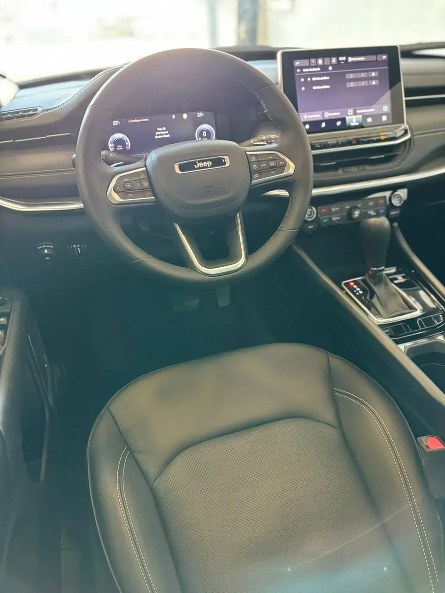 Mira esta publicación de Jeep Compass 2025 en Motordil