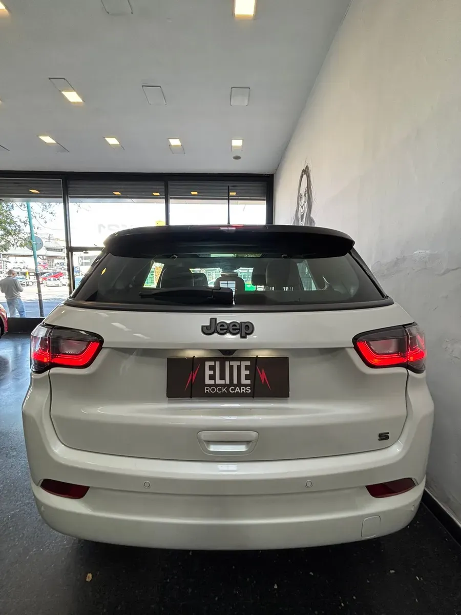 Mira esta publicación de Jeep Compass 2025 en Motordil