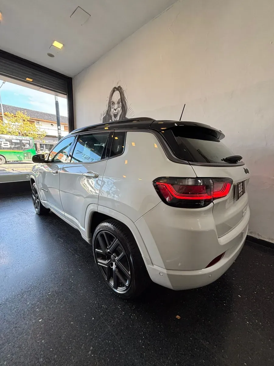 Mirá esta publicación de Jeep Compass