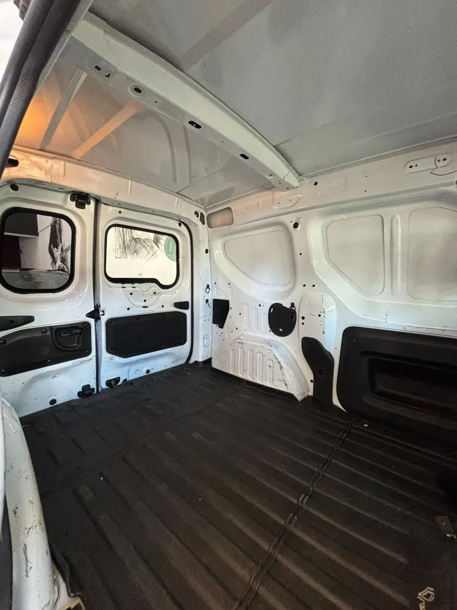 Mira esta publicación de Renault Kangoo 2023 en Motordil