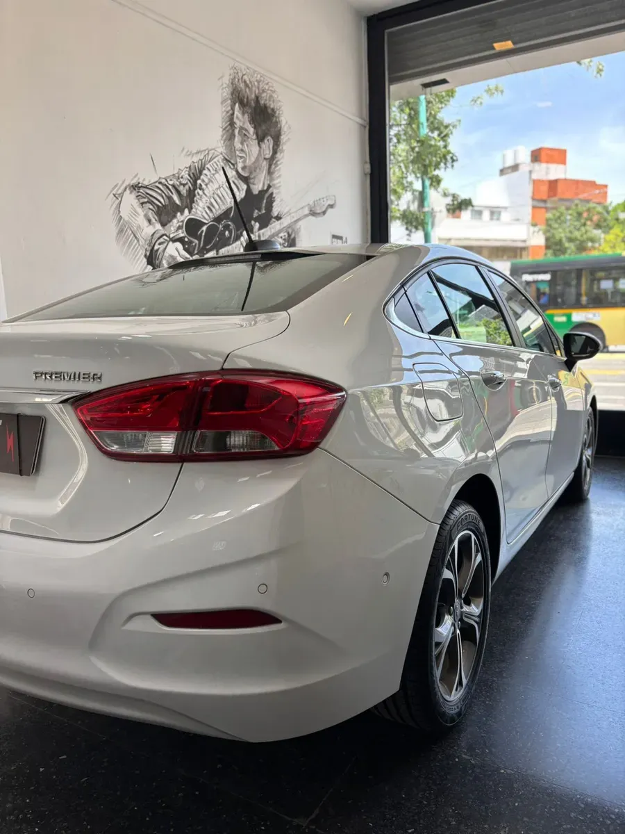 Mira esta publicación de Chevrolet Cruze 2023 en Motordil