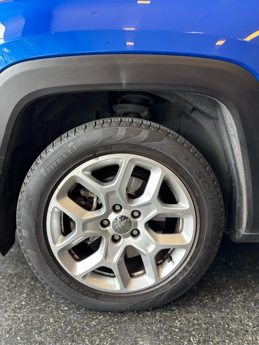 Mira esta publicación de Jeep Renegade 2018 en Motordil