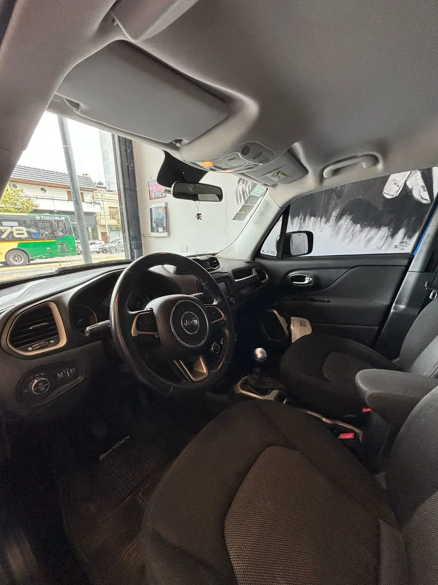 Mira esta publicación de Jeep Renegade 2018 en Motordil