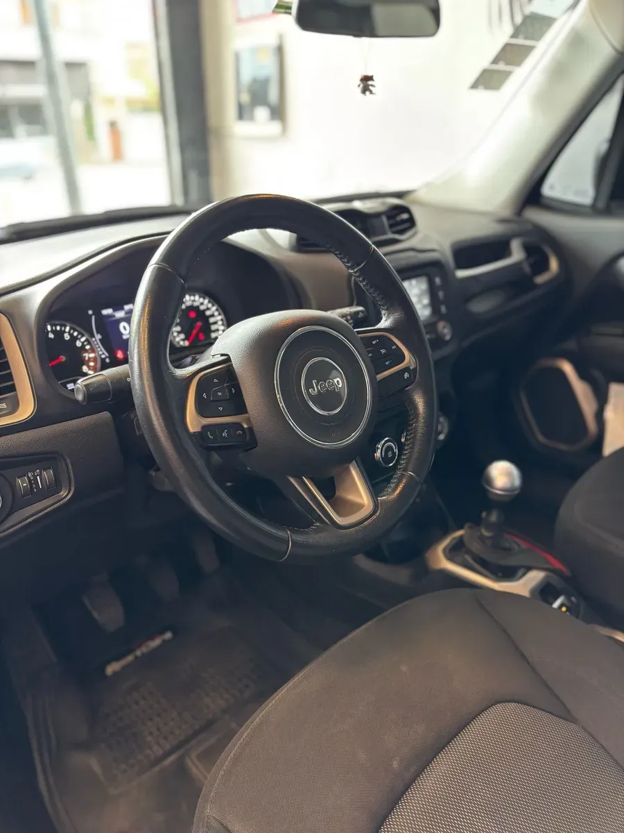 Mirá esta publicación de Jeep Renegade