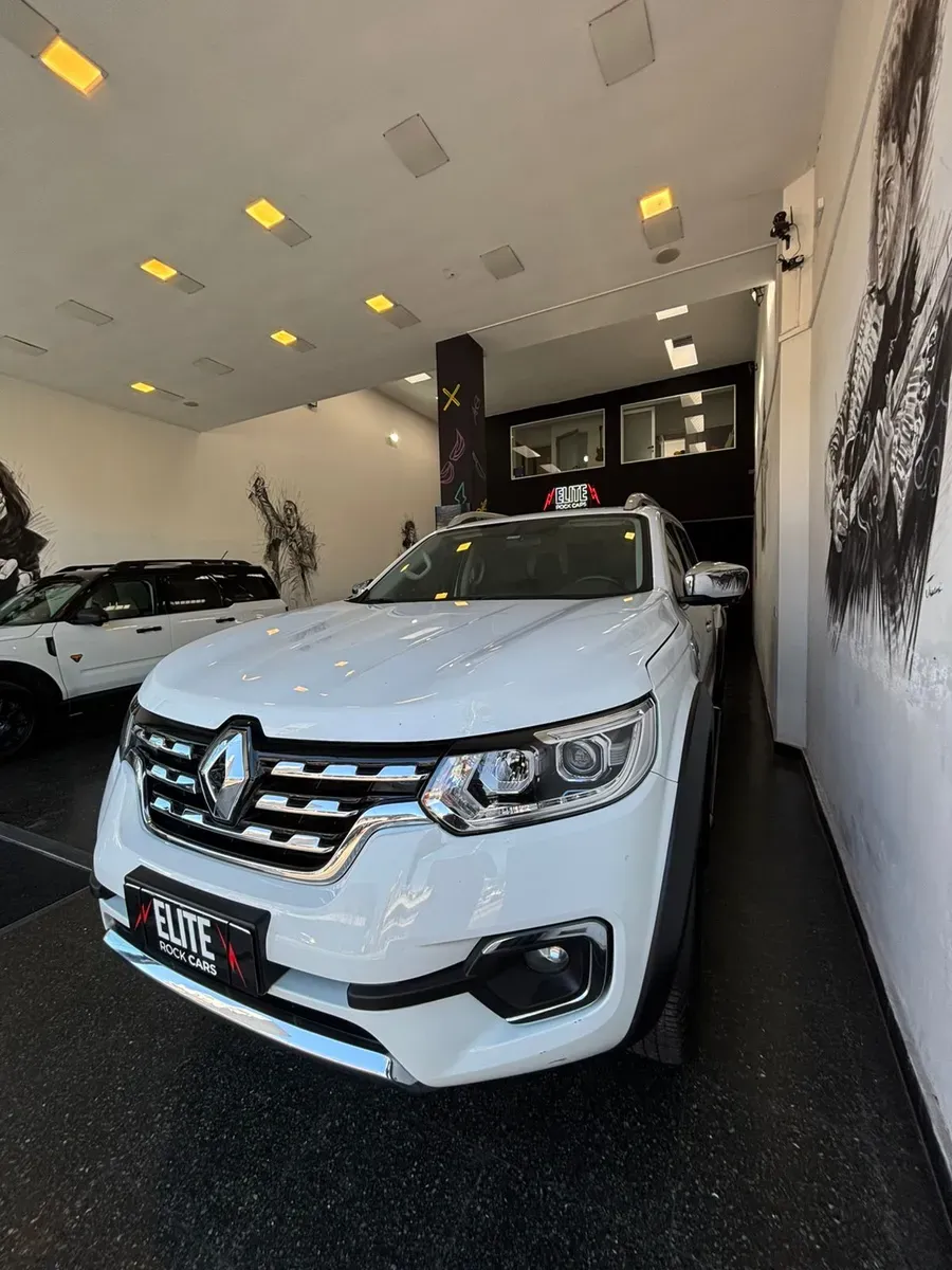 Mira esta publicación de Renault Alaskan 2023 en Motordil