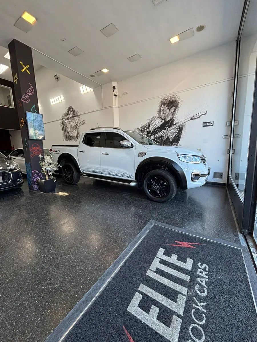 Mira esta publicación de Renault Alaskan 2023 en Motordil