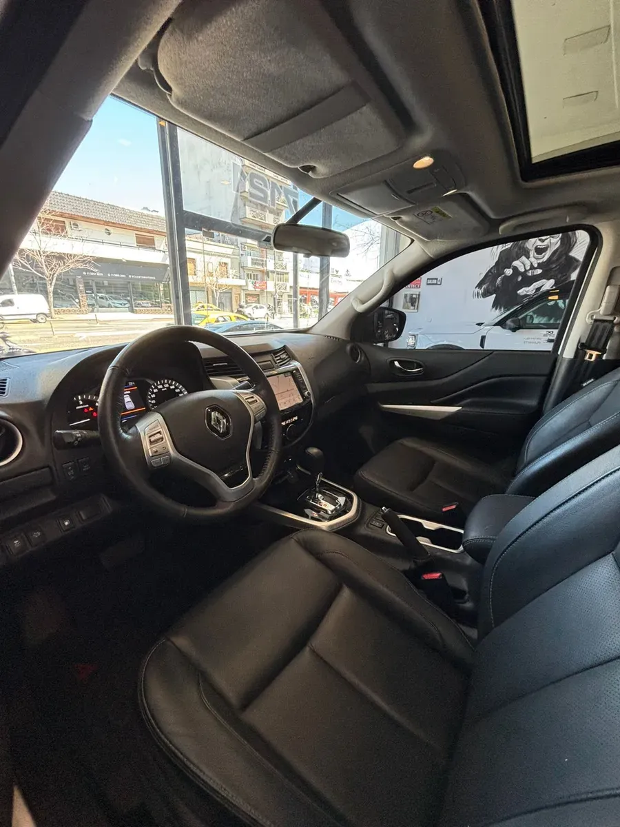 Mira esta publicación de Renault Alaskan 2023 en Motordil