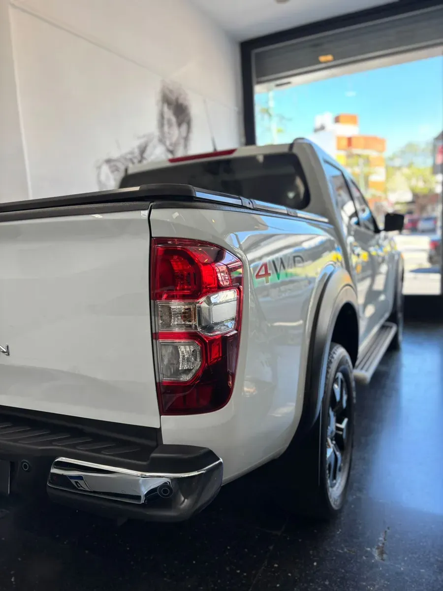 Mira esta publicación de Renault Alaskan 2023 en Motordil