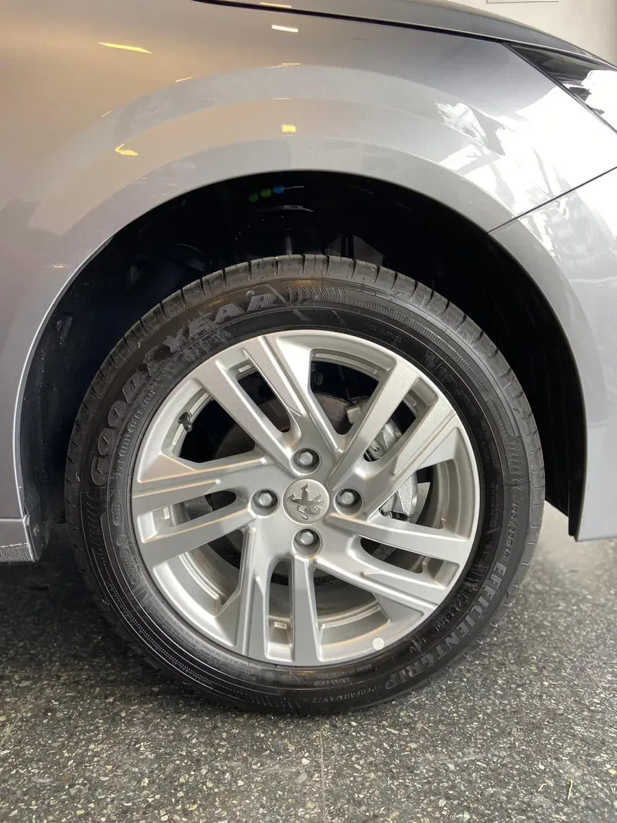 Mira esta publicación de Peugeot 208 2024 en Motordil