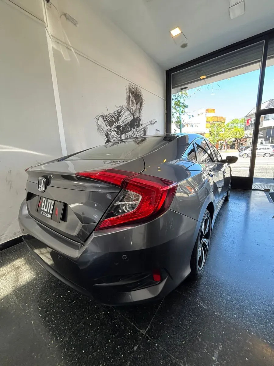 Mira esta publicación de Honda Civic 2018 en Motordil