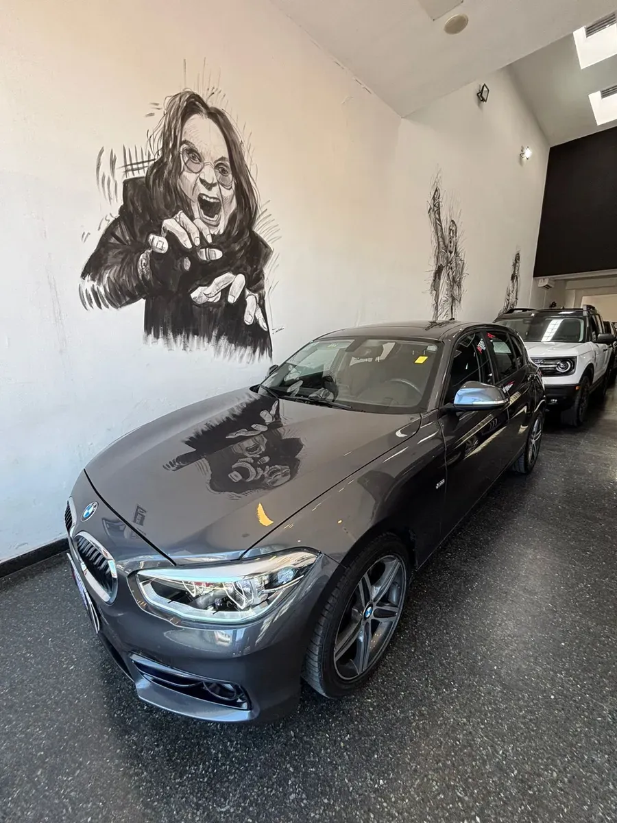 Mira esta publicación de BMW Serie 1 2020 en Motordil