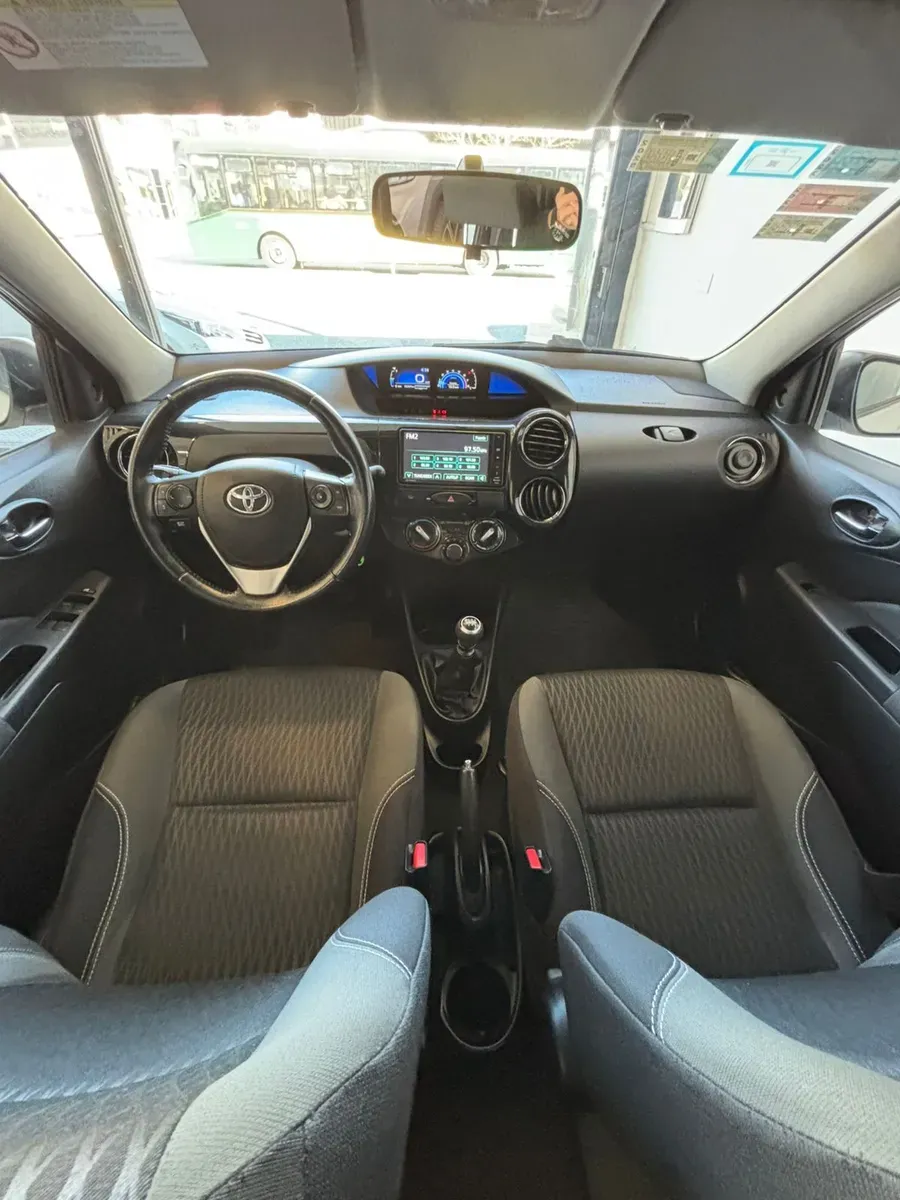 Mira esta publicación de Toyota Etios 2018 en Motordil