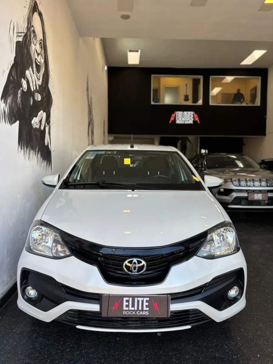 Mira esta publicación de Toyota Etios 2018 en Motordil