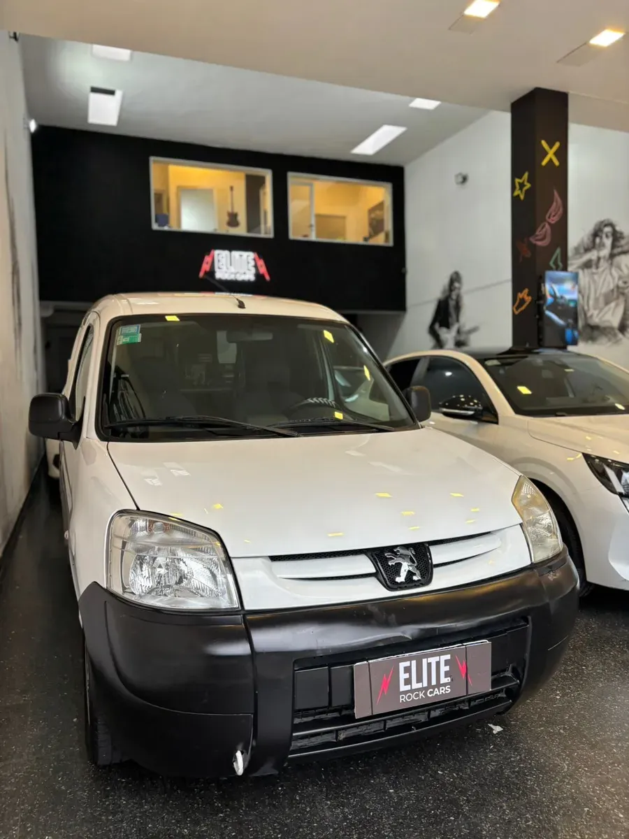 Mira esta publicación de Peugeot Partner 2018 en Motordil