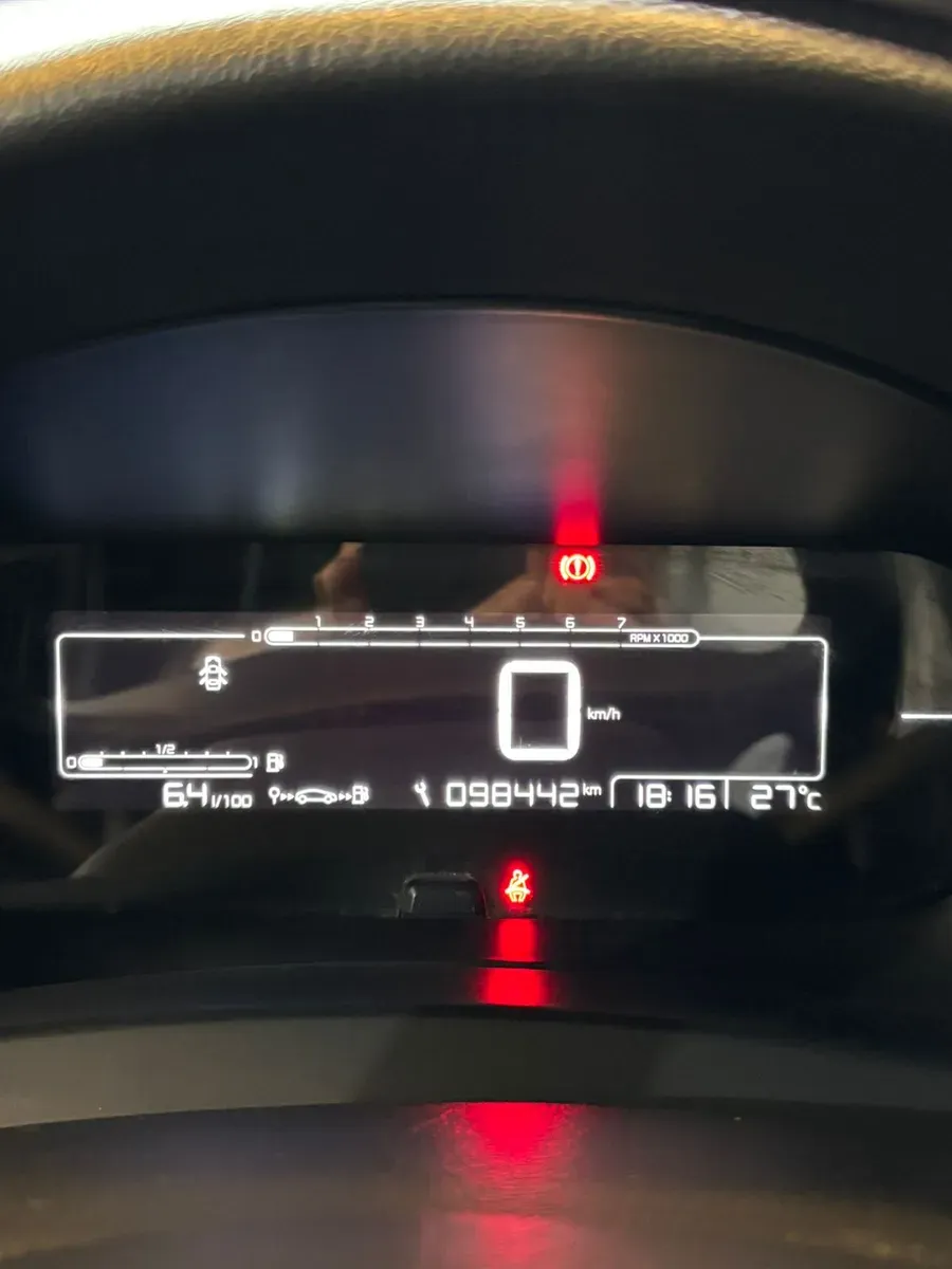 Mira esta publicación de Peugeot Partner 2018 en Motordil