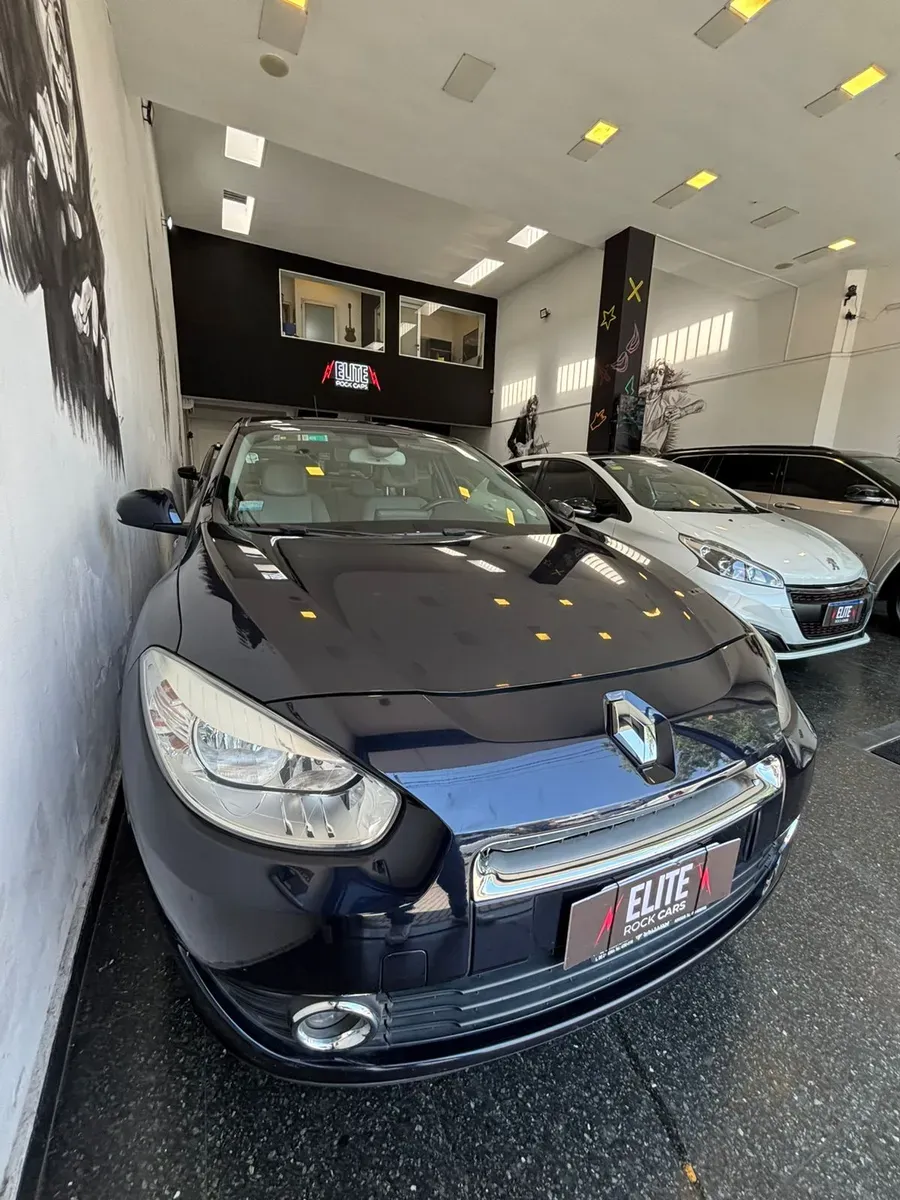 Mira esta publicación de Renault Fluence 2012 en Motordil