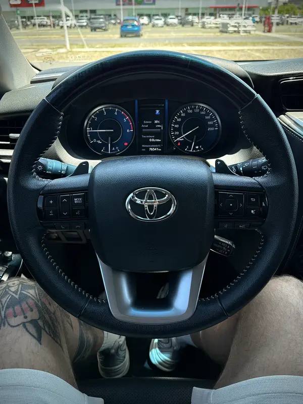 Mira esta publicación de Toyota SW4 2023 en Motordil