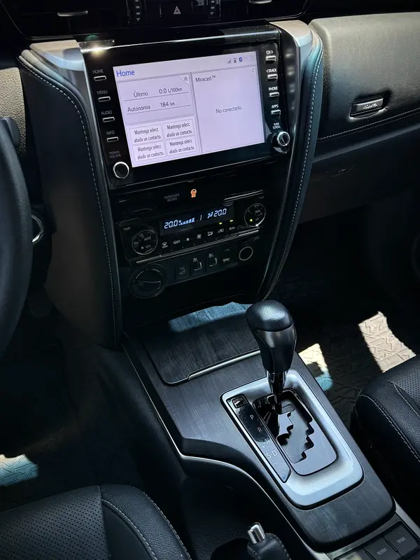 Mira esta publicación de Toyota SW4 2023 en Motordil