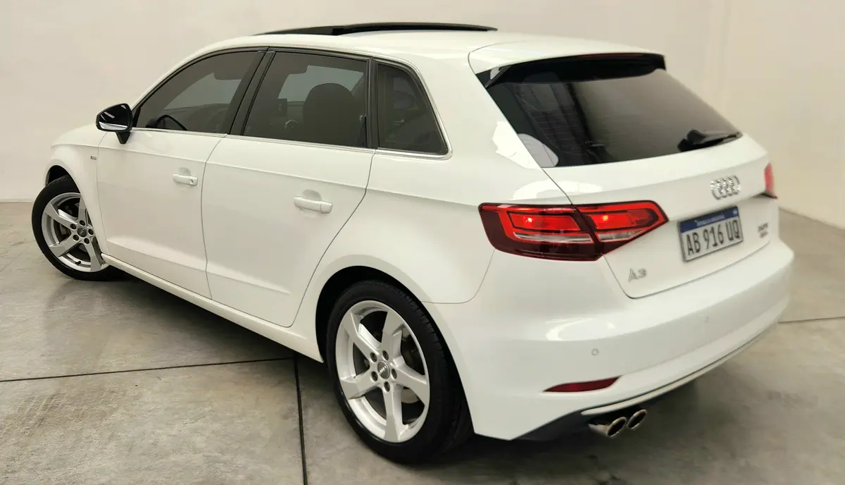 Mira esta publicación de Audi A3 Sportback 2017 en Motordil