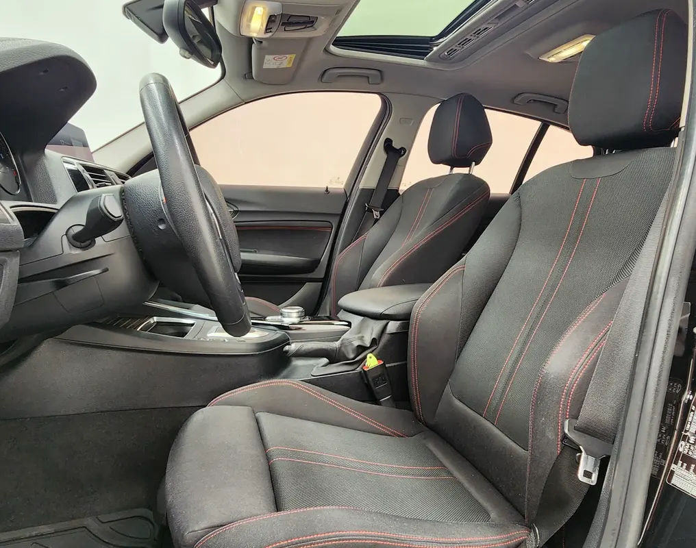 Mira esta publicación de BMW Serie 1 2018 en Motordil