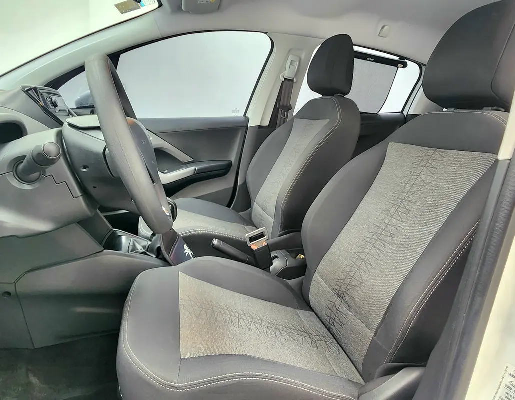 Mira esta publicación de Peugeot 208 2018 en Motordil