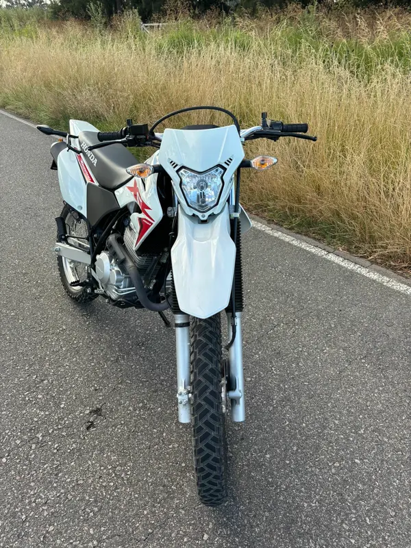 Mira esta publicación de Honda XR 250 Tornado 2024 en Motordil