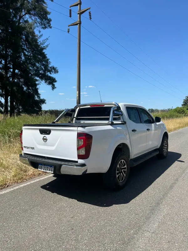 Mira esta publicación de Nissan Frontier 2017 en Motordil