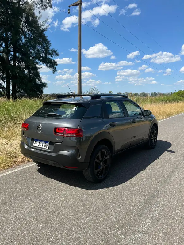 Mira esta publicación de Citroen C 4 Cactus 2022 en Motordil